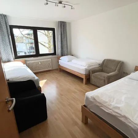 Pensión Für Monteure, Handwerker Oder Reisende *