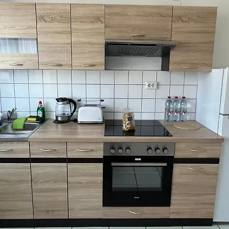 Fuer Monteure, Handwerker Oder Reisende إسن