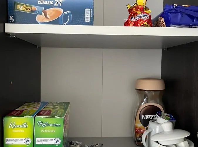 Fuer Monteure, Handwerker Oder Reisende *